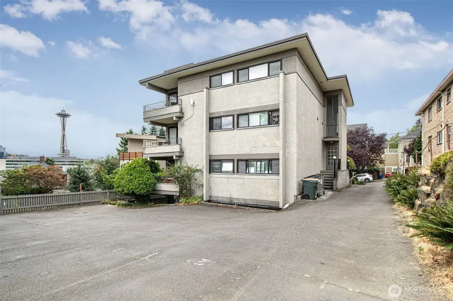 914 6th Avenue N #201, Seattle, WA 98109 - #2