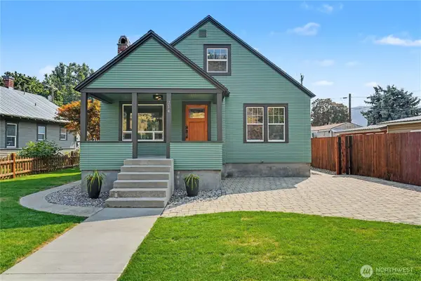 214 Riverside Drive, Cashmere, WA 98815