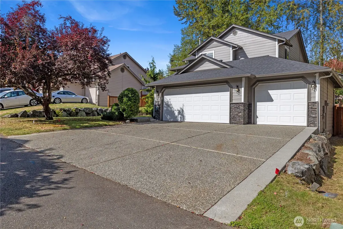 12421 30th Place Ne, Lake Stevens, WA 98258 - #1