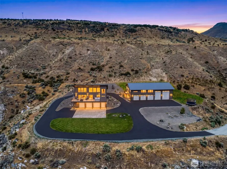 44 Osprey Nest Road, Pateros, WA 98846 - #2