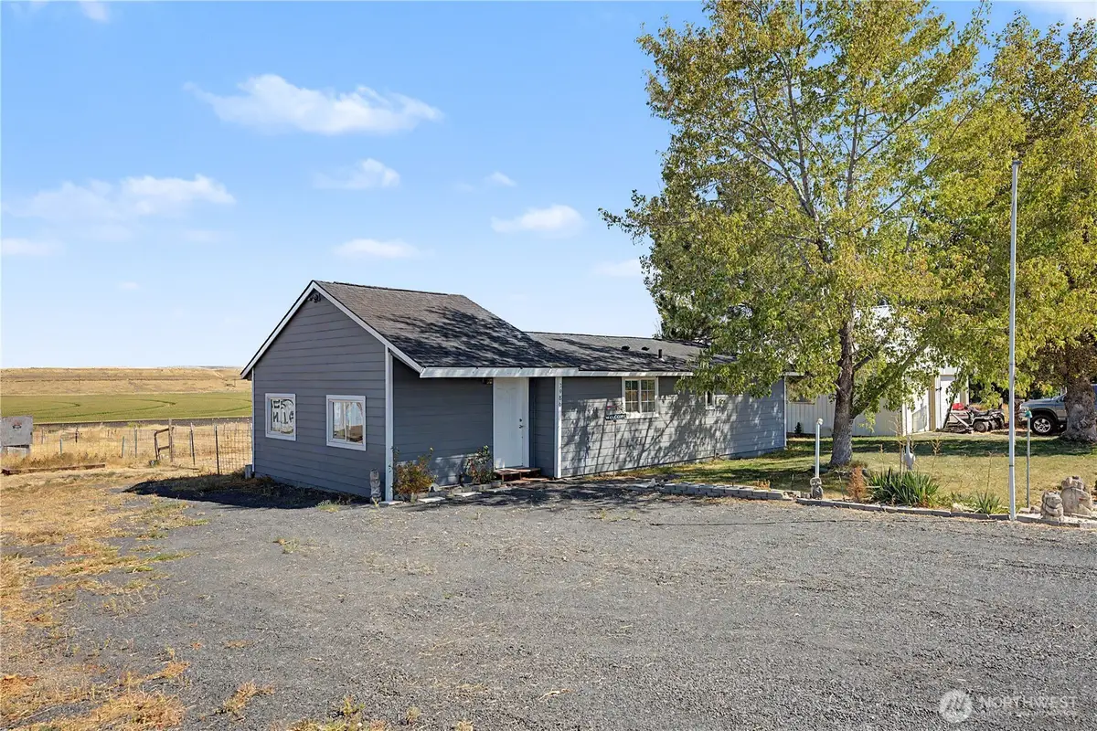 3986 Road 20 Ne, Soap Lake, WA 98851 - #1