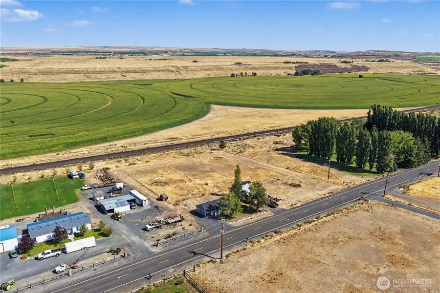 3986 Road 20 Ne, Soap Lake, WA 98851 - #3