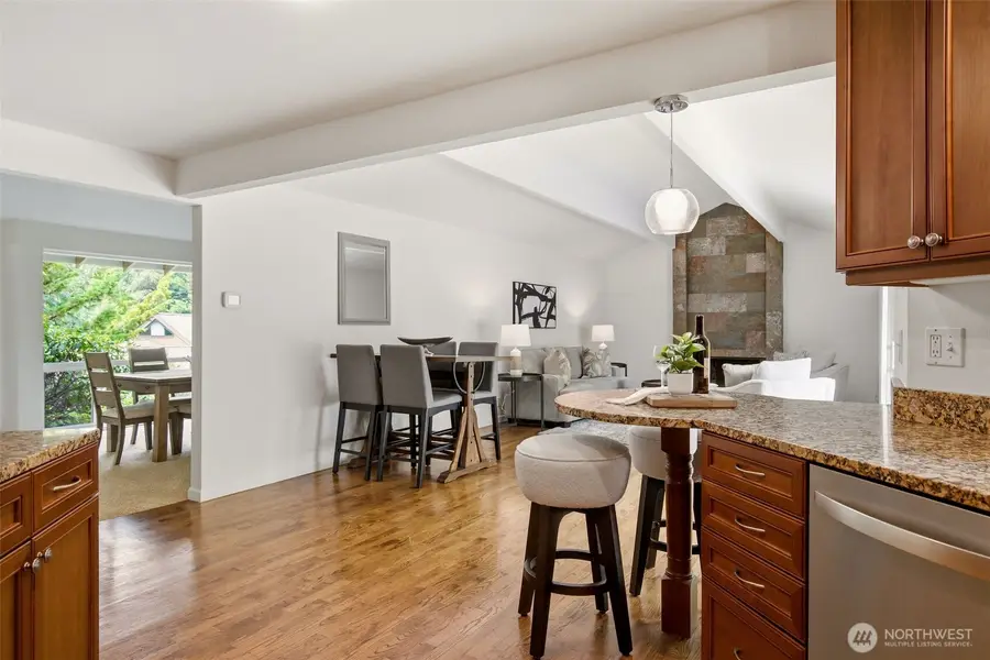 8626 NE 26th Place, Clyde Hill, WA 98004 - #3