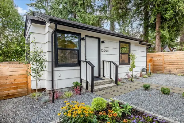 12054 20th Avenue Ne, Seattle, WA 98125