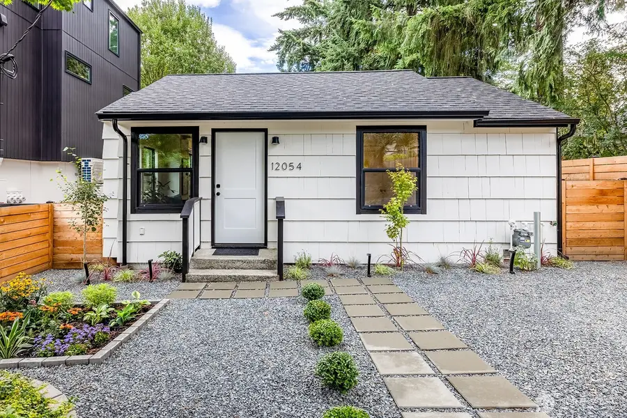 12054 20th Avenue Ne, Seattle, WA 98125 - #2