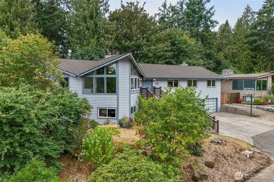 19217 46th Avenue Ne, Lake Forest Park, WA 98155 - #2