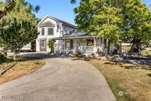 221 N Canyon Road, Yakima, WA 98901