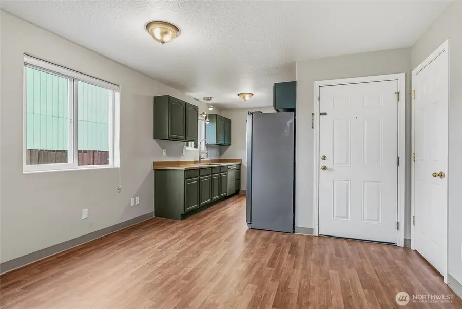 4581 Windemere Street, Longview, WA 98632 - #3