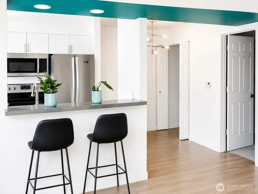 712 E Denny Way #502, Seattle, WA 98122 - #3