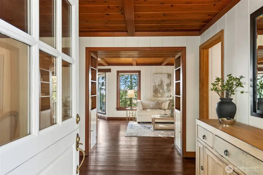 3226 30th Avenue W, Seattle, WA 98199 - #3