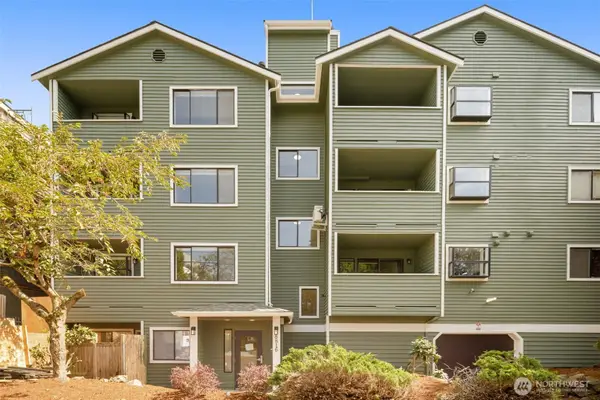 8816 Nesbit Avenue N #104, Seattle, WA 98103
