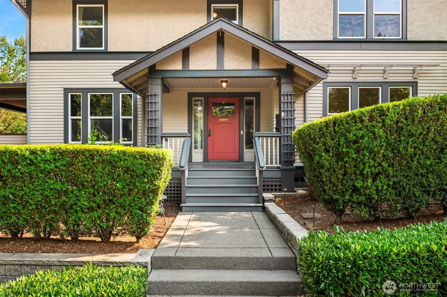 2215 E Aloha Street, Seattle, WA 98112 - #2