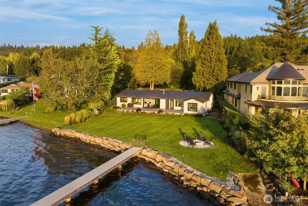 247 E Lake Sammamish Parkway Se, Sammamish, WA 98074