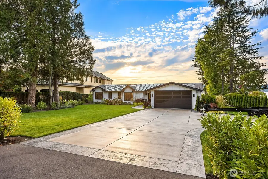 247 E Lake Sammamish Parkway Se, Sammamish, WA 98074 - #2