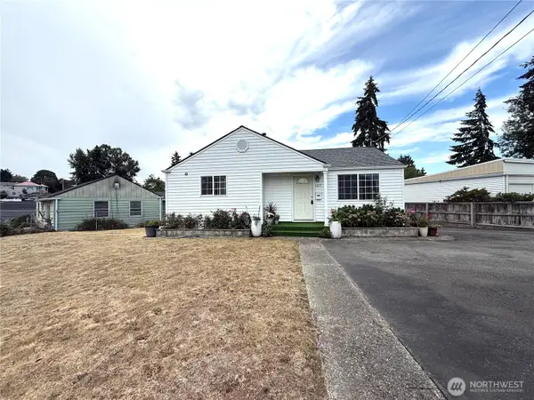 11829 76 Avenue S, Seattle, WA 98178