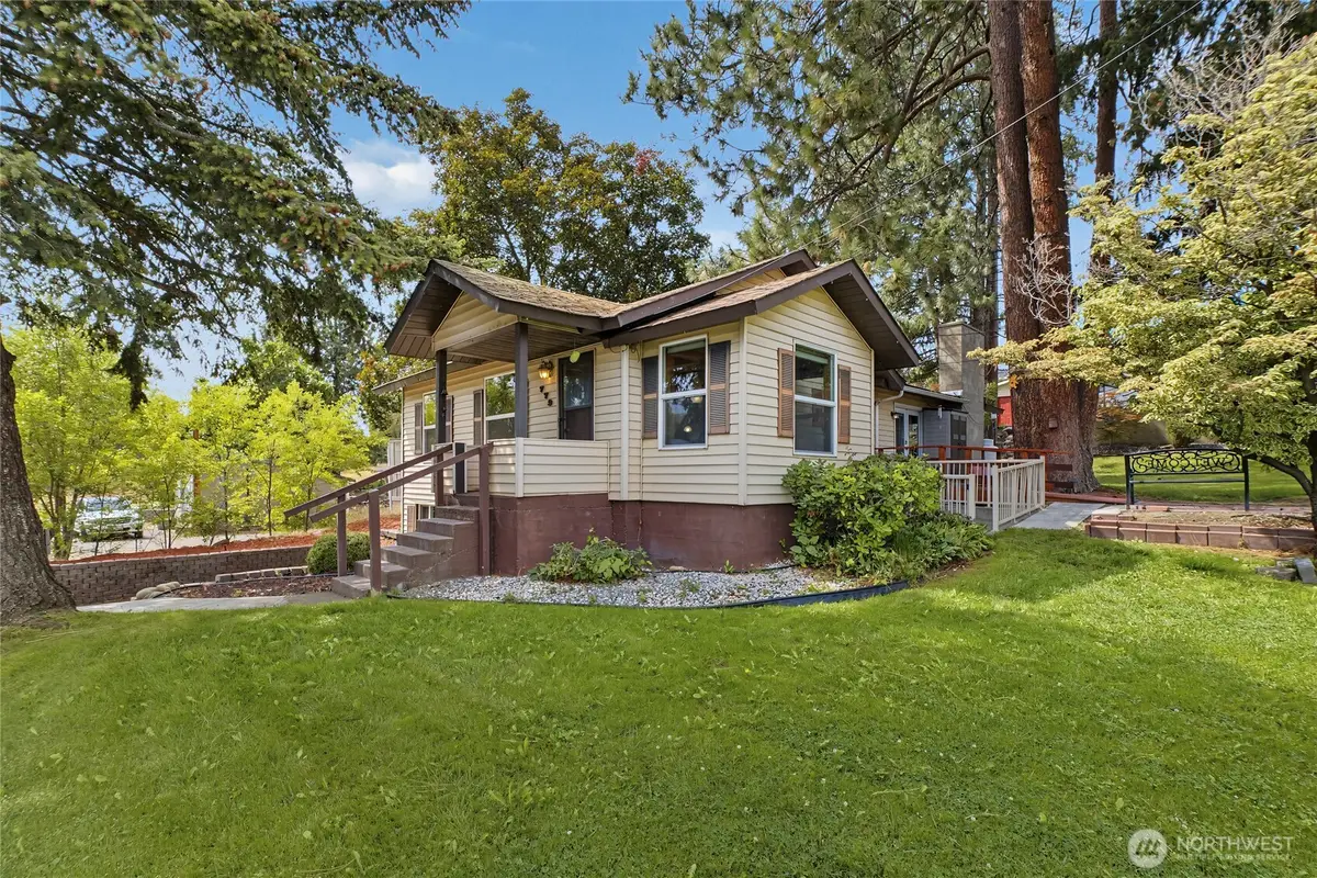 779 N 2nd Avenue, Okanogan, WA 98840 - #1