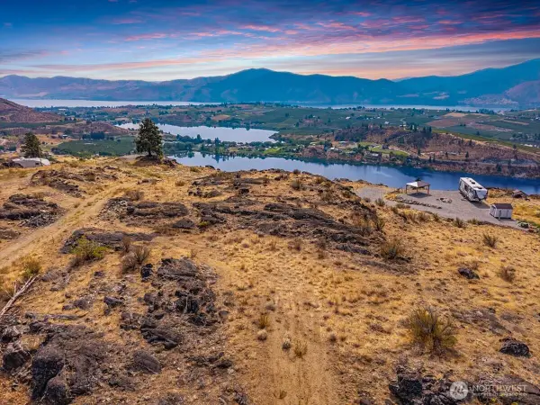 431 Glory View Lane #8, Manson, WA 98831