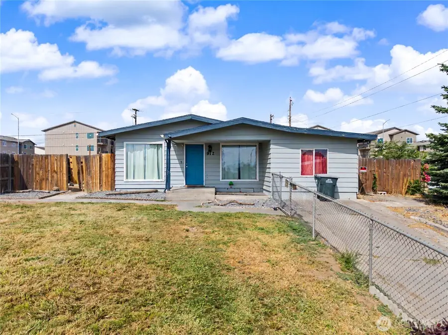 912 W Loop Drive Ne, Moses Lake, WA 98837 - #2
