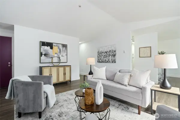 7453 Newcastle Golf Club Road #L304, Newcastle, WA 98059
