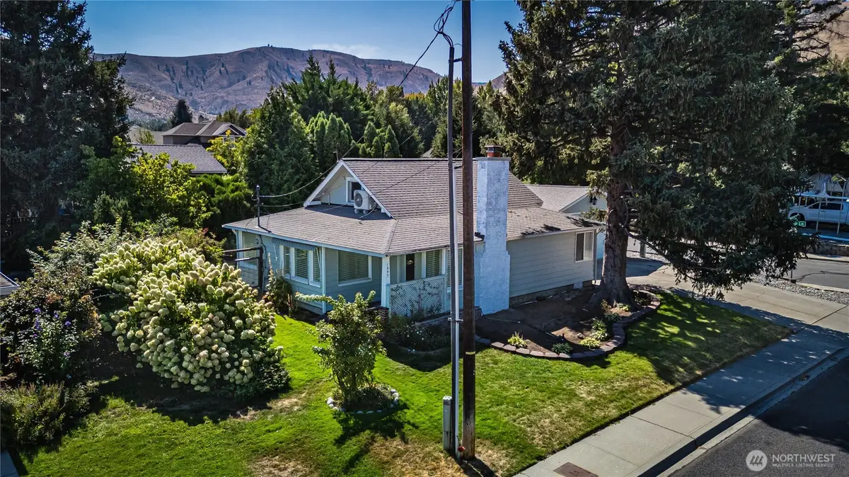 1647 Washington Street, Wenatchee, WA 98801 - #1