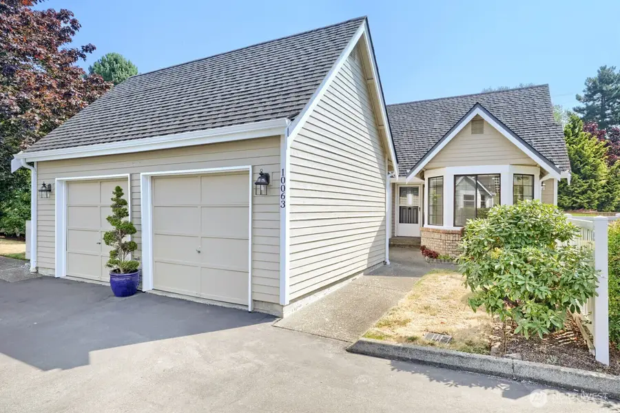 10063 Wallingford Avenue N, Seattle, WA 98133 - #2