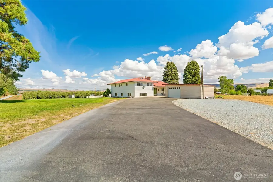 44 Grange Road, Brewster, WA 98812 - #3
