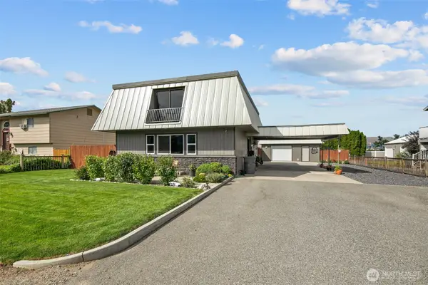 2214 NW Columbia Avenue, East Wenatchee, WA 98802