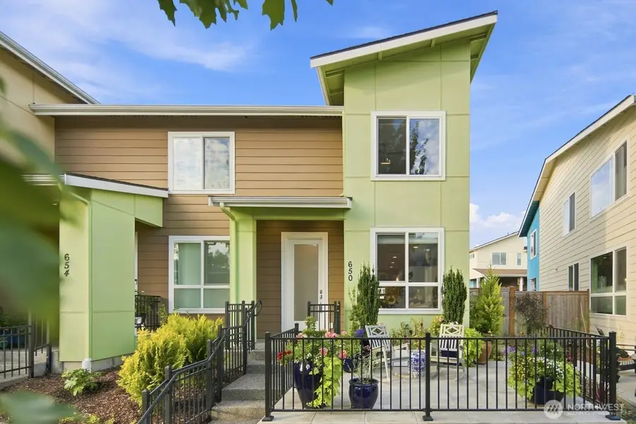 650 SW 100 Street, Seattle, WA 98106 - #2