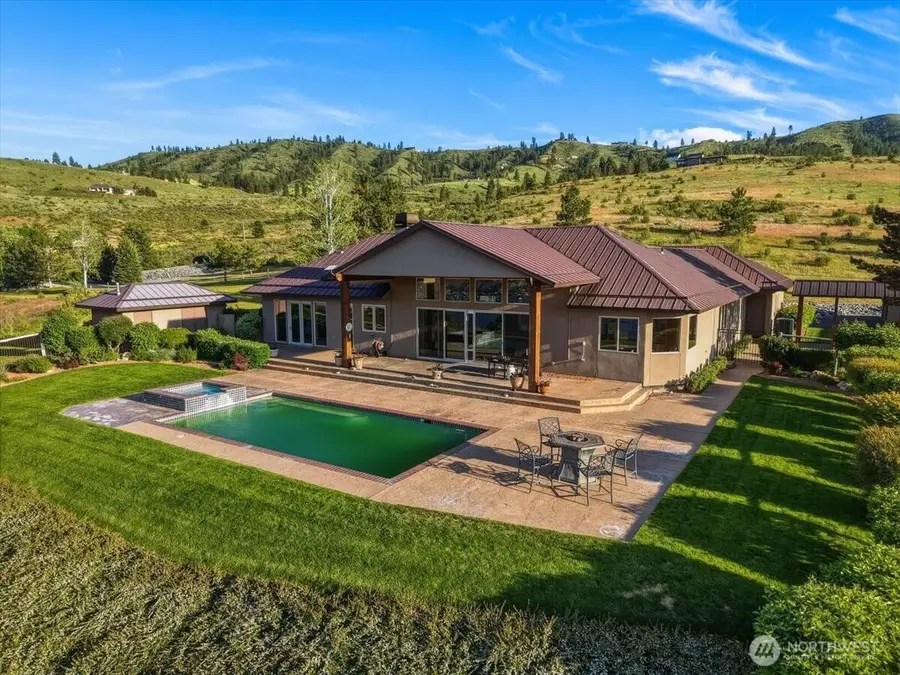 825 Hawks Meadow Road, Chelan, WA 98816 - #3