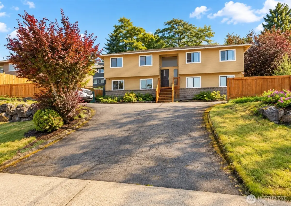 21614 29th Avenue S, Des Moines, WA 98198 - #1