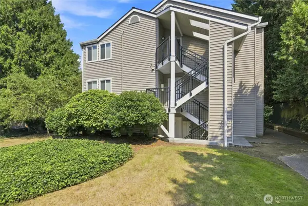12024 100th Avenue Ne #P101, Kirkland, WA 98034