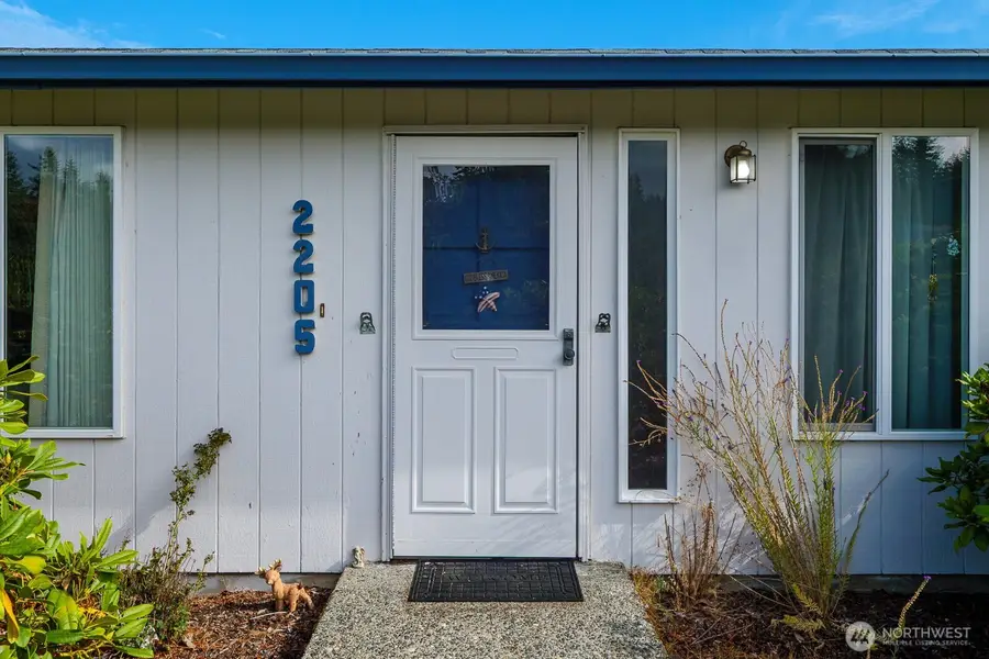 2205 W 14th St, Port Angeles, WA 98363 - #3