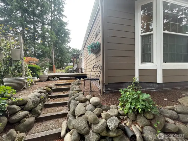 8305 188th Street Ct E, Puyallup, WA 98375