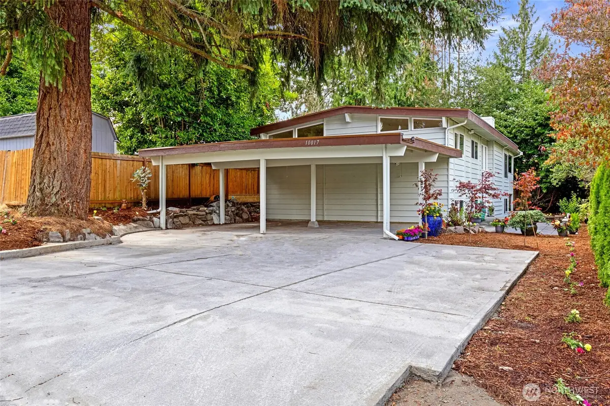 10017 12th Avenue Ne, Seattle, WA 98125 - #1
