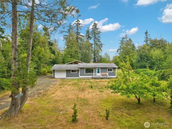 36132 Hood Canal Drive Ne, Hansville, WA 98340