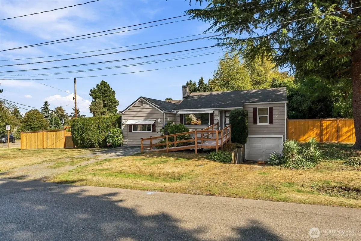 10454 2nd Avenue S, Seattle, WA 98168 - #1