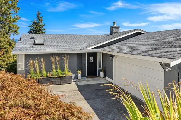 1379 SE Camano Drive, Camano Island, WA 98282