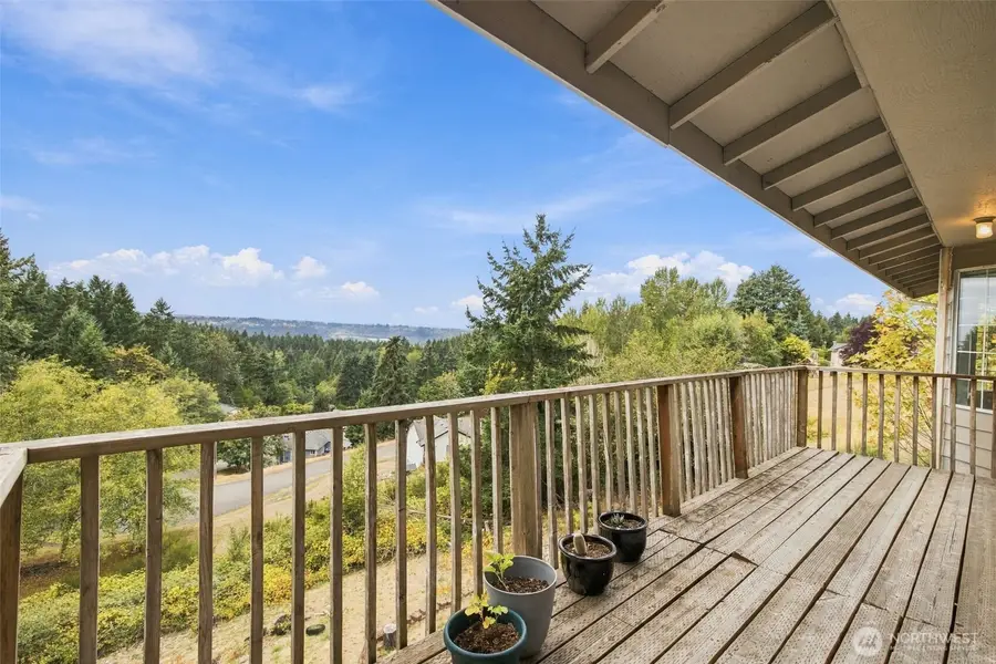 16408 39th St Court E, Lake Tapps, WA 98391 - #3