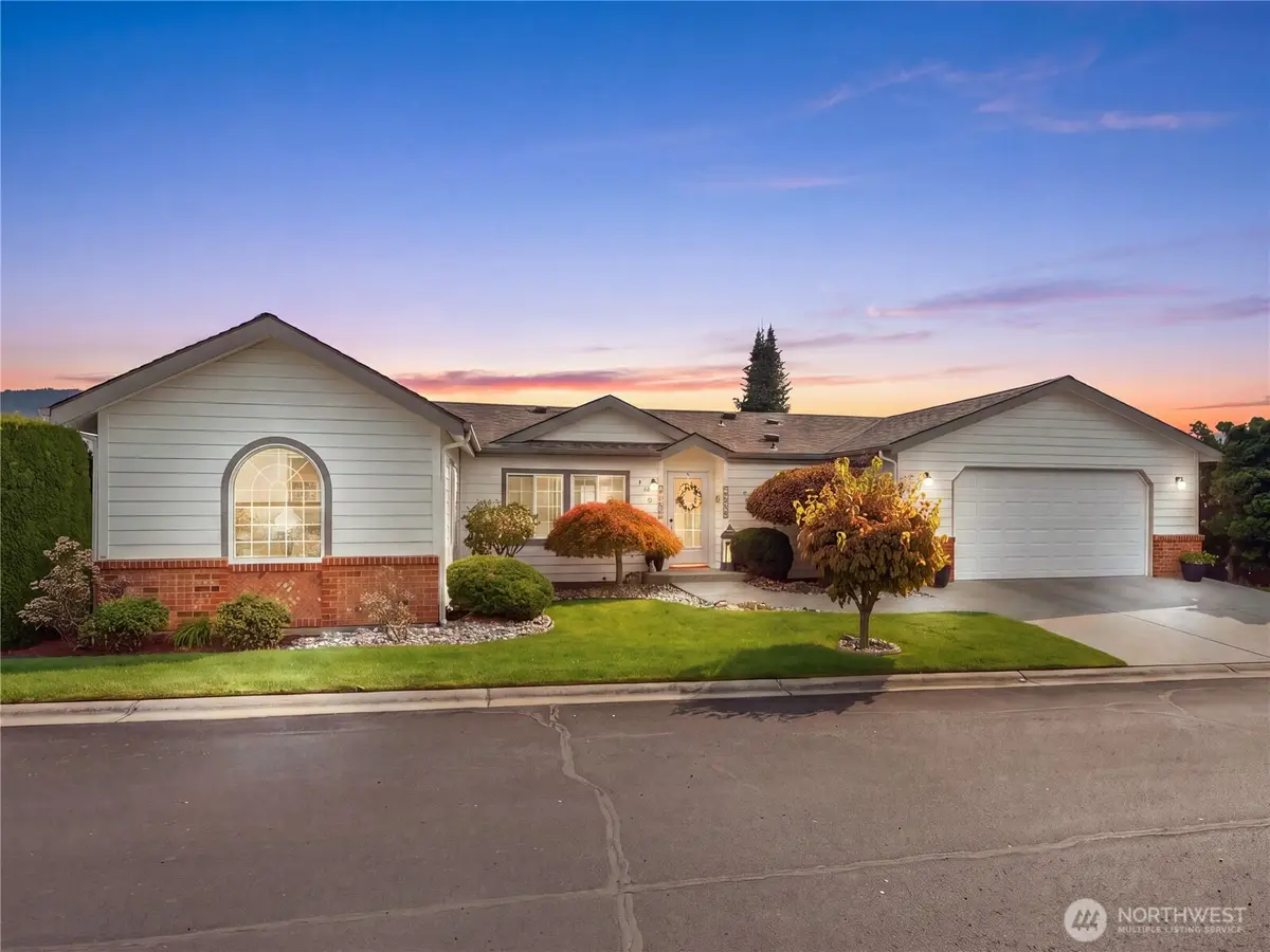 554 Canyon Drive, East Wenatchee, WA 98802 - #1