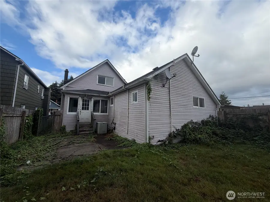 152 Karr Avenue, Hoquiam, WA 98550 - #2