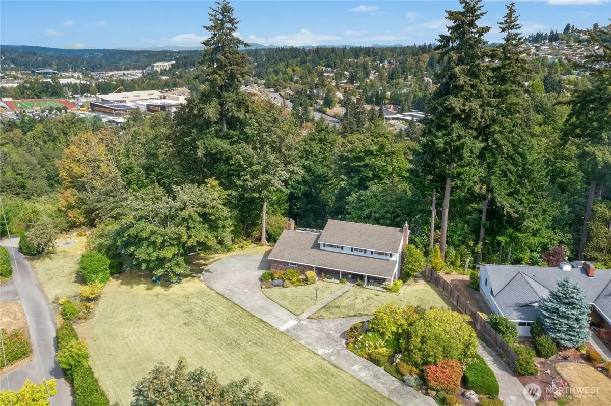 12406 SE 47th Street, Bellevue, WA 98006 - #1