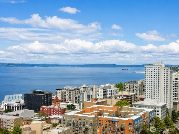 2201 3rd Avenue #2504, Seattle, WA 98121