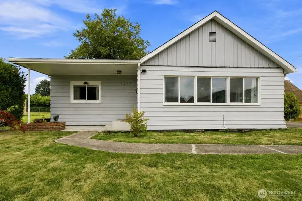 1317 47th Avenue E, Fife, WA 98424