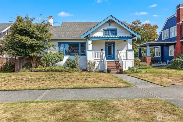 1010 Rucker Avenue, Everett, WA 98201