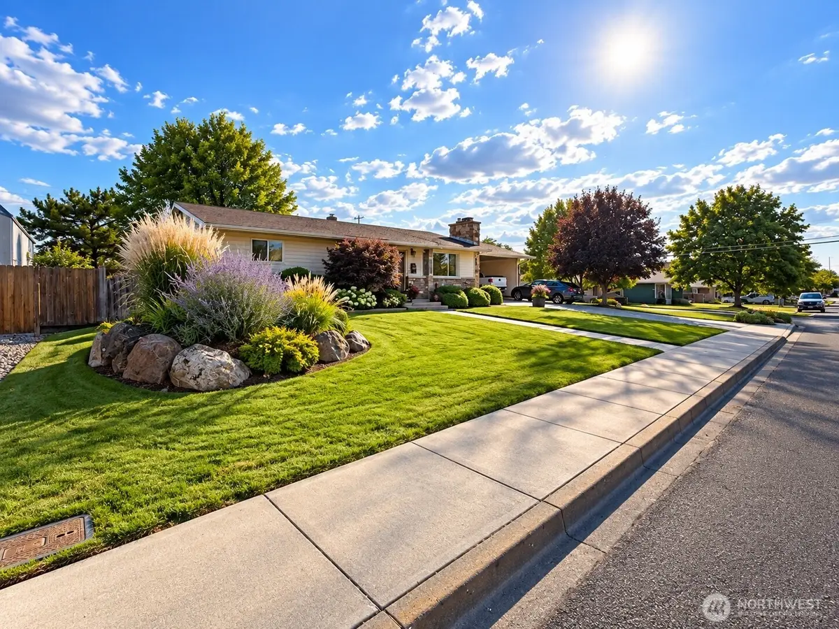 808 E Oak Street, Othello, WA 99344 - #1