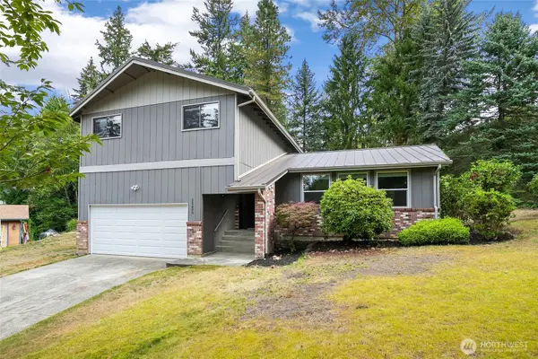 28620 SE 464th Court, Enumclaw, WA 98022