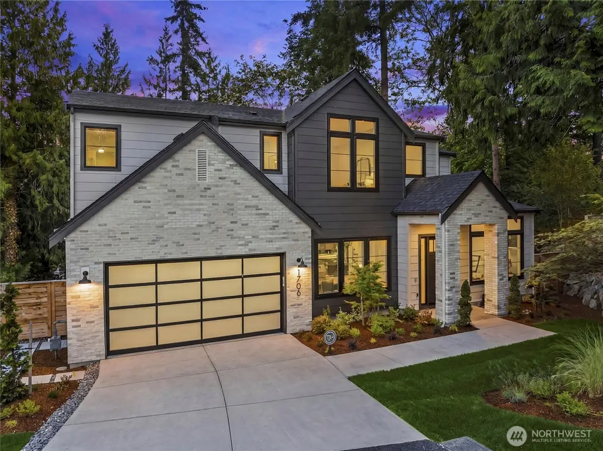 1706 111th Avenue Ne, Bellevue, WA 98004 - #1