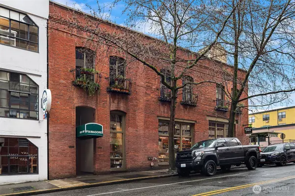 1507 Western Avenue #R201, Seattle, WA 98101