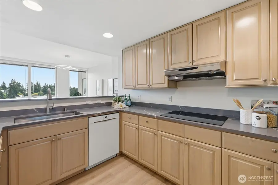177 107th Ave Ne #1204, Bellevue, WA 98004 - #3