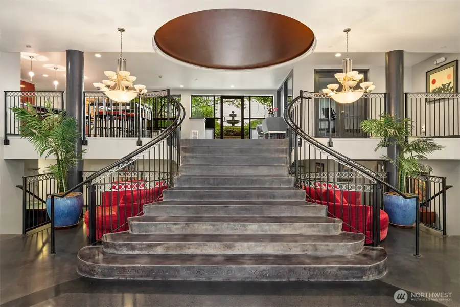 323 Queen Anne Avenue N #202, Seattle, WA 98109 - #3